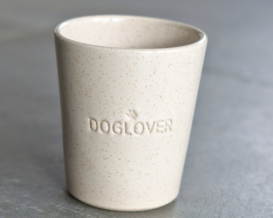 Becher "Doglover" in beige-gesprenkelt